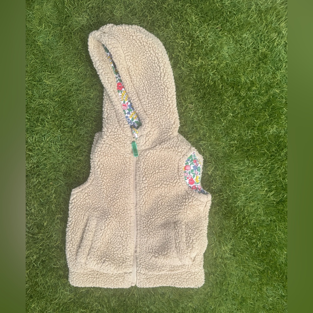 Mini Boden Sherpa Hooded Vest Tan Size 2-3 Y